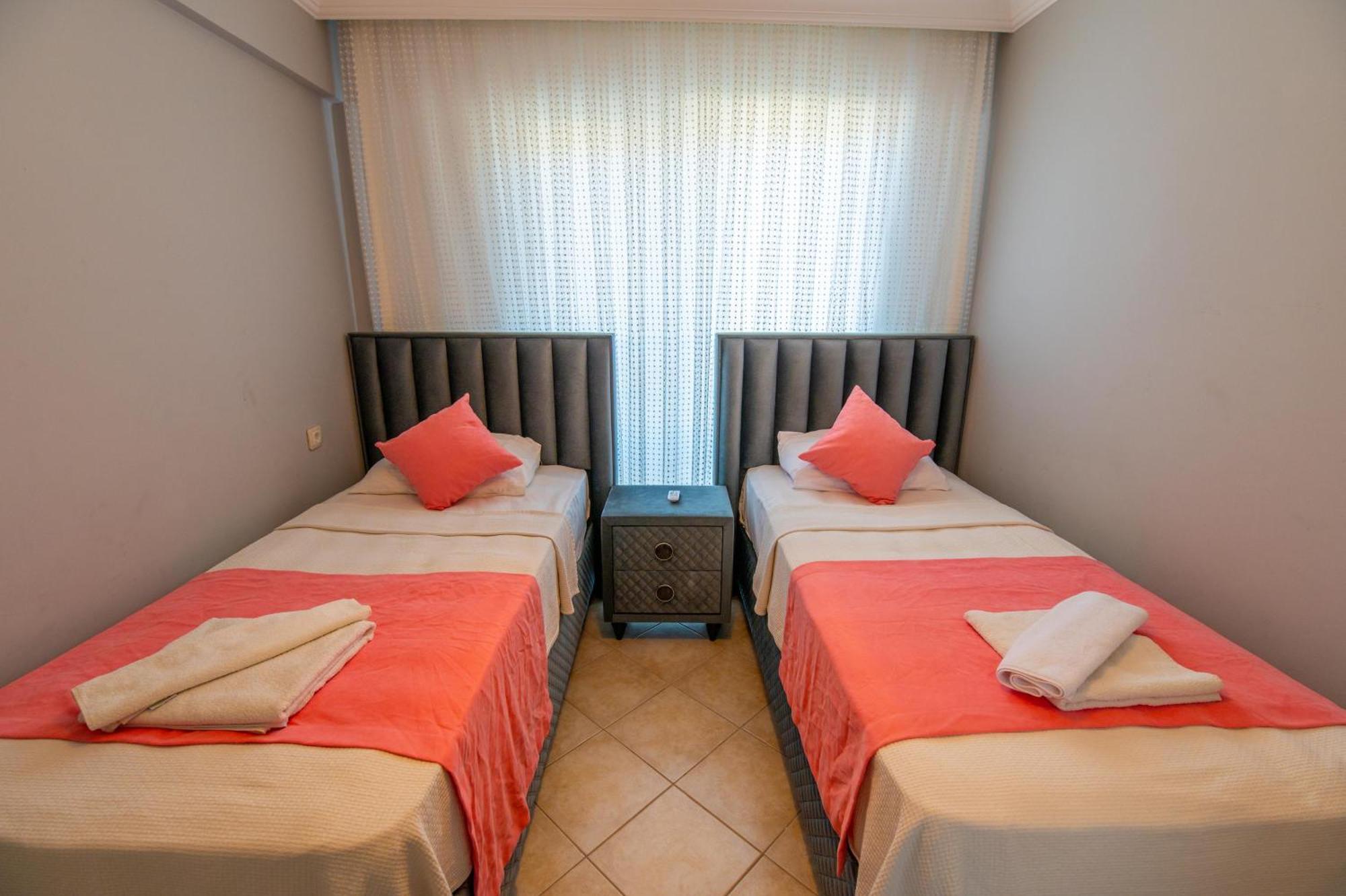 Sunset Beach Club Aqua Lettings フェティエ エクステリア 写真